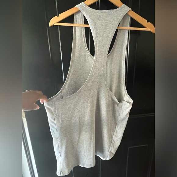 🦈 Gymshark Women’s Workout Tank - Gray - Large - Picture 3 of 8
